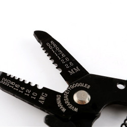 10-22 AWG Plate type Ratcheting Crimping Plier Insulated Size 7 Inch Wire Stripper Cutter Multi-Function Hand Tool for Electrician
